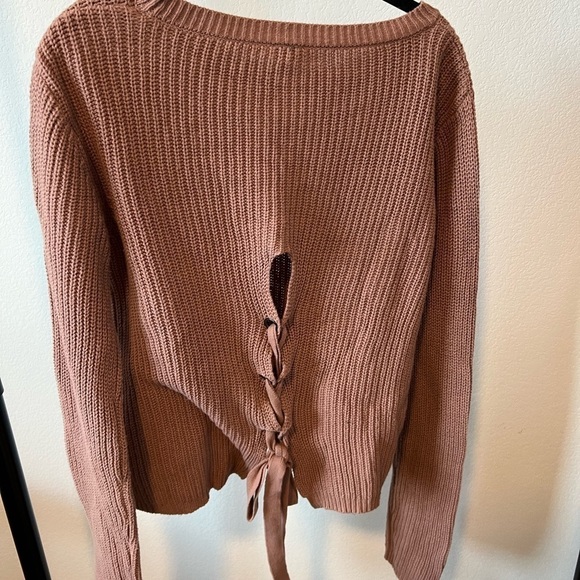 MOON‎ & Madison Women’s Tie Back Sweater Size Medium - Picture 3 of 5